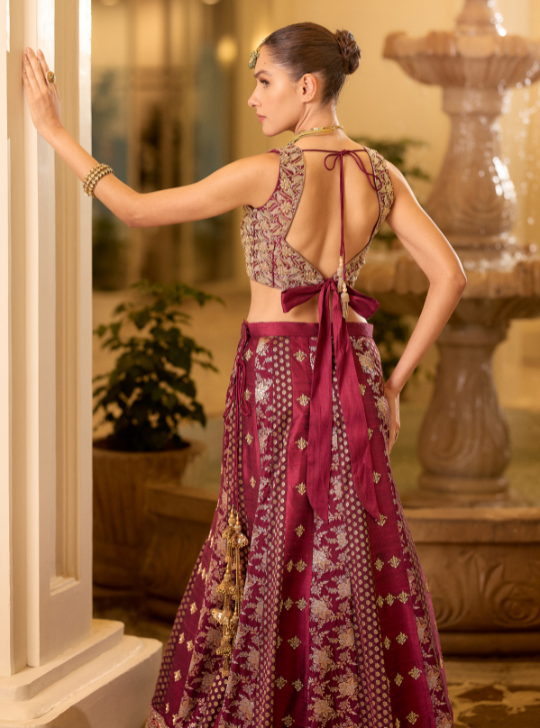 Banarsi Lehnega With Georgette Banarsi Dupatta