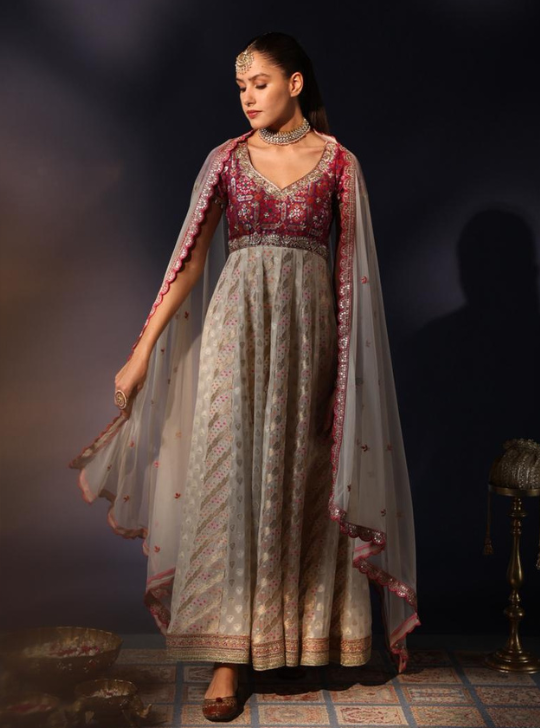 Parola Banarsi Anarkali