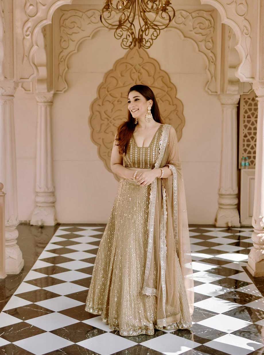 Gold Mirror Sequin Tonal Lehanga